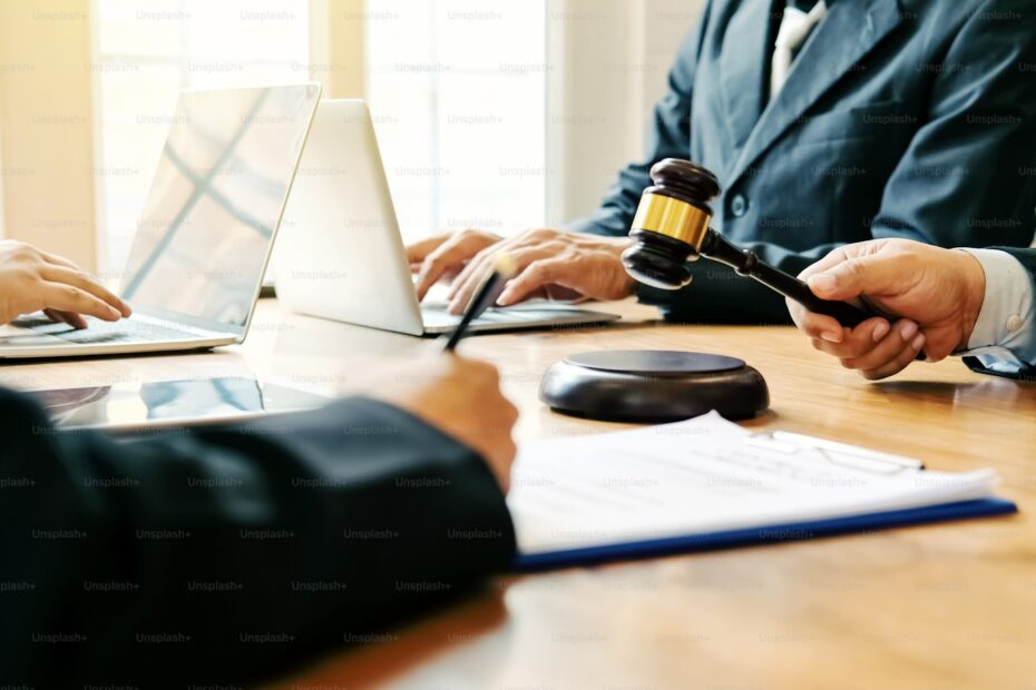 Mother Custody vs Father Guardianship in Muslim Family Law Explained